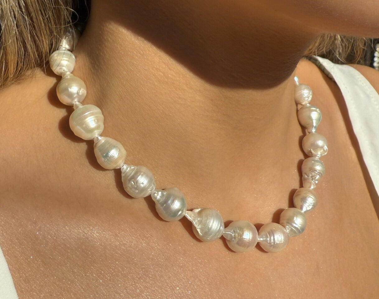 Big Baroque Pearl Necklace