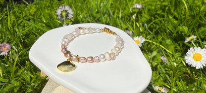 Pearlys' Seashell Bracelet