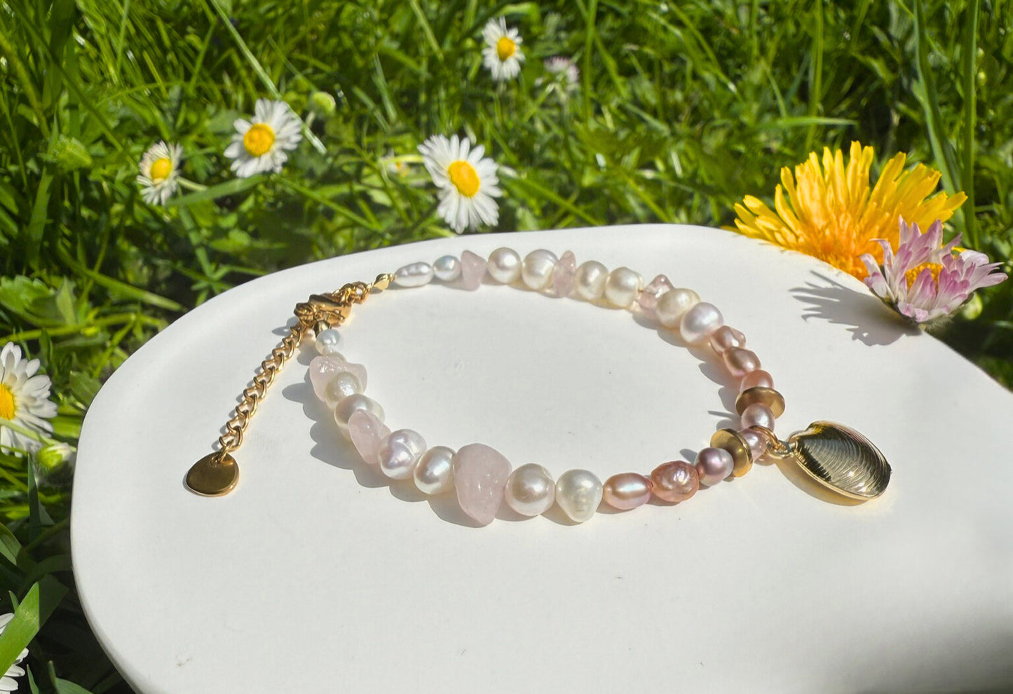Pearlys' Seashell Bracelet