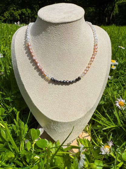 Rose Lily Pearl Necklace